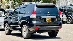 Toyota Land Cruiser Prado 2010 Black