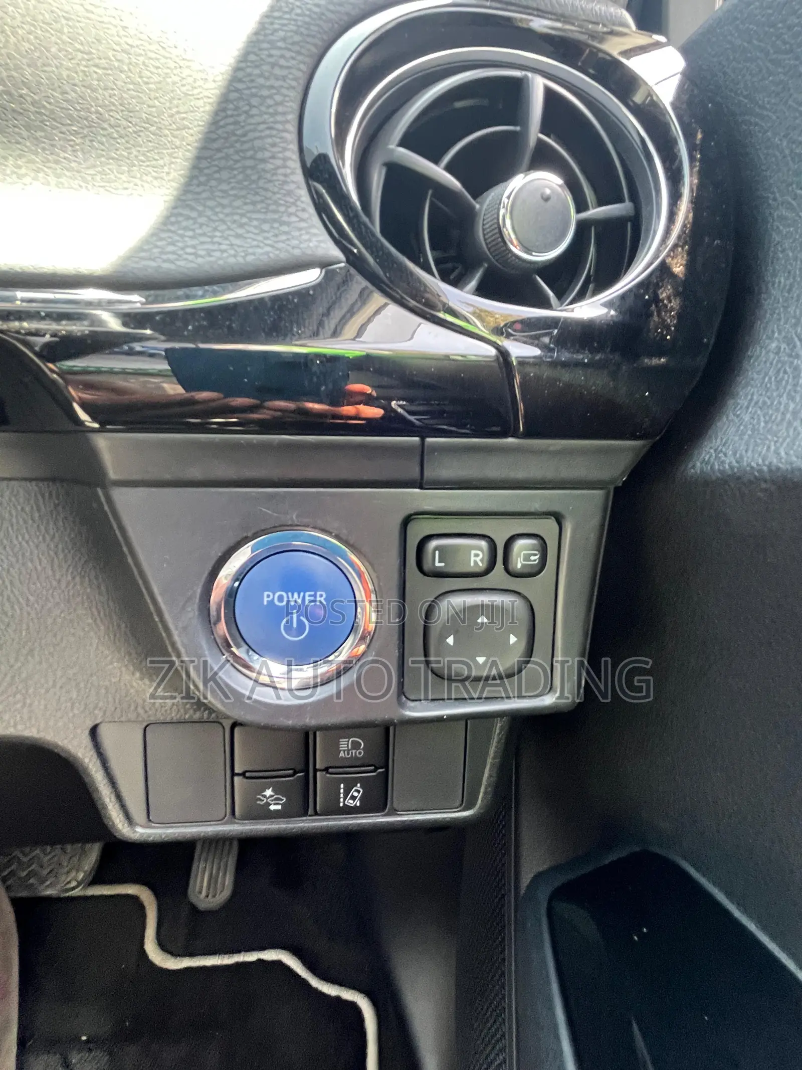 Toyota Axio 2019 Red