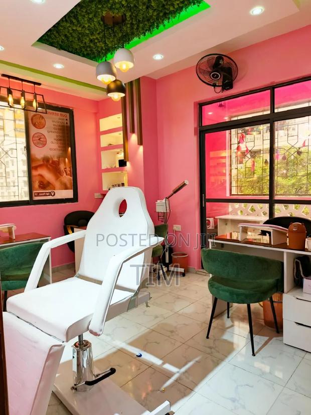 Nails Spa on Sale - thumbnail 6