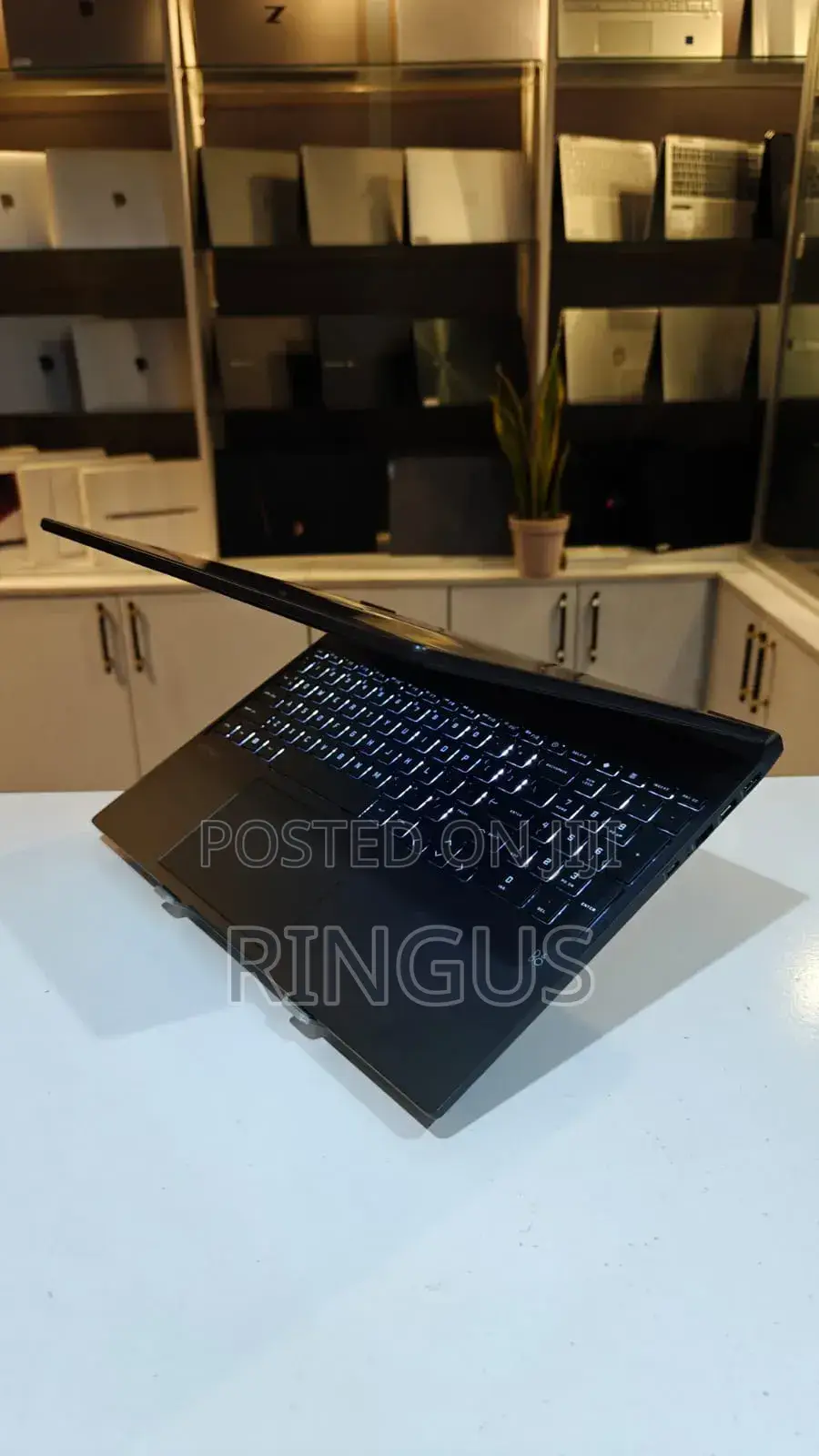 Laptop HP Victus 15 16GB AMD Ryzen 7 SSD 512GB