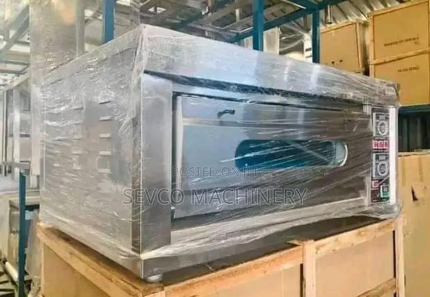 Heavy Duty 1 Deck 2 Trays Electric Industrial Oven - main view