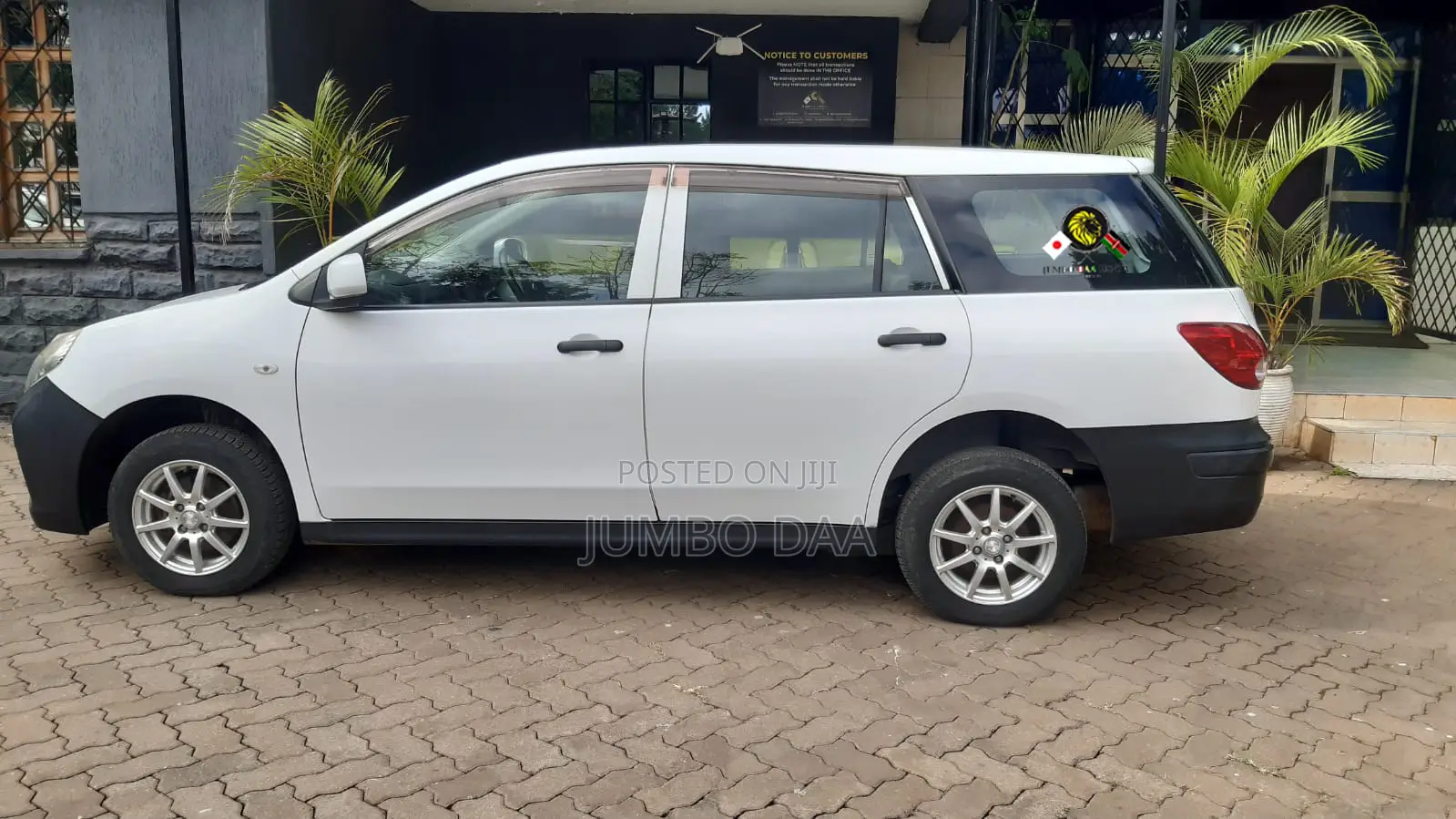 Nissan Advan 2017 White
