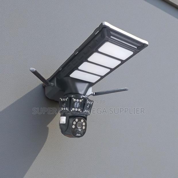Outdoor Security 12mp 4g PTZ Dual Lens Solar Camera Solar Street Light