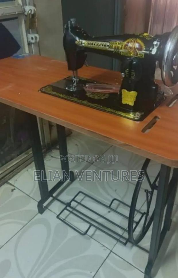 High Quality Complete Butterfly Sewing Machine