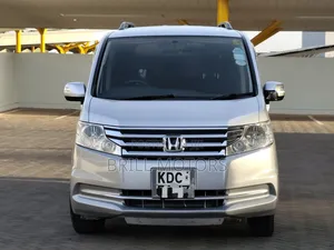 Honda Stepwgn 2014 Silver