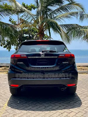 Honda Vezel 2019 Ivory