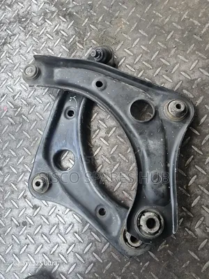Arm Nissan Latio