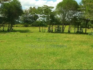1/4 Plot for Sale Nanyuki Behind Peak View