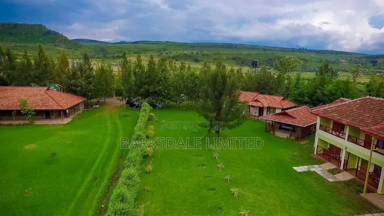 Gilgil Retreat Luxury Resort 2 Acres Tents Bar Restaurant Boardroom,