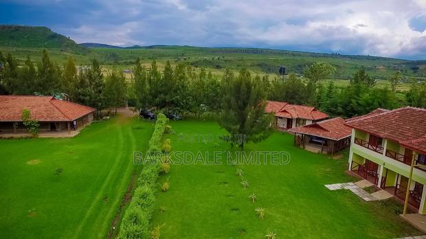 Gilgil Retreat Luxury Resort 2 Acres Tents Bar Restaurant Boardroom,