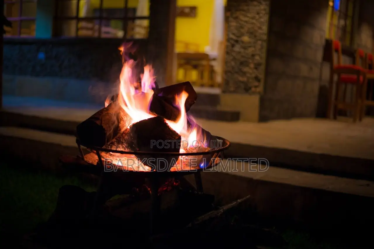 Gilgil Retreat Luxury Resort 2 Acres Tents Bar Restaurant Boardroom,