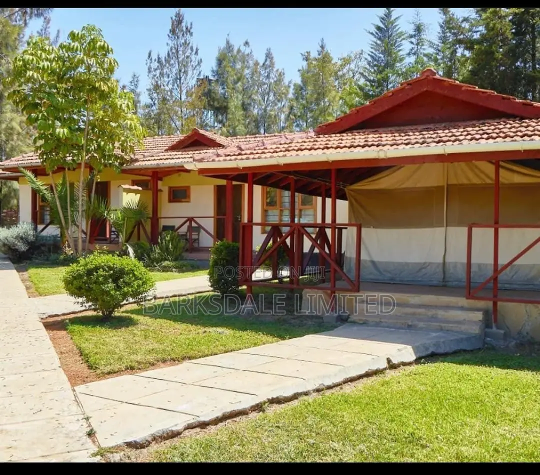 Gilgil Retreat Luxury Resort 2 Acres Tents Bar Restaurant Boardroom,