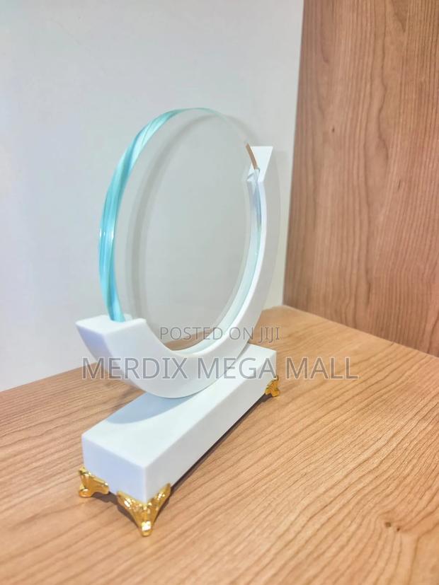 White Throne Award
,Awards - thumbnail 2