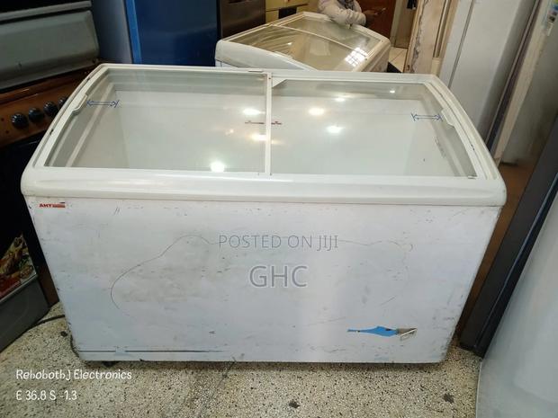 Glass Door Freezer (300l)