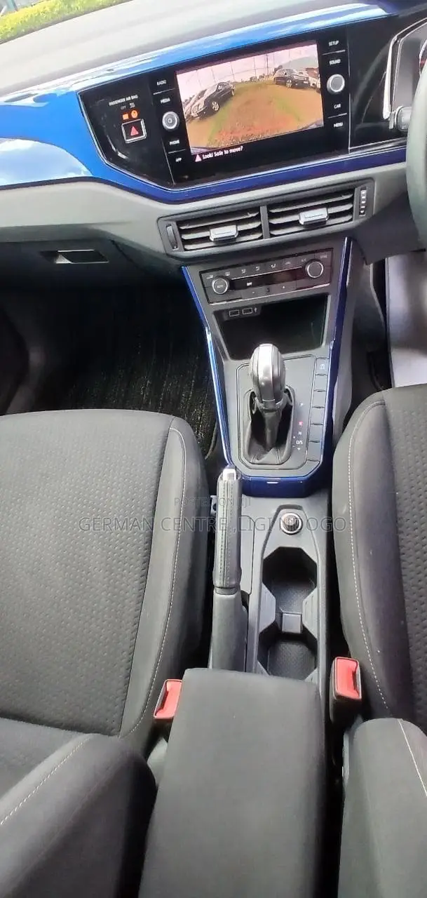 Volkswagen Polo 2018 Blue