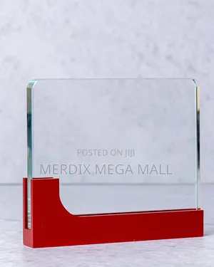 Un863 Award, Awards