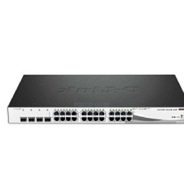 D-Link 26-Port Gigabit Smart Managed Poe+ Switch With 24 Poe+ Ports