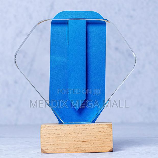 Cr032 Crystal Award, Awards - thumbnail 4