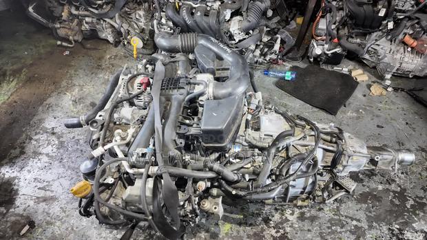 Subaru Fb25 Engine Complete 2.5l Original Ex-Japan - thumbnail 2