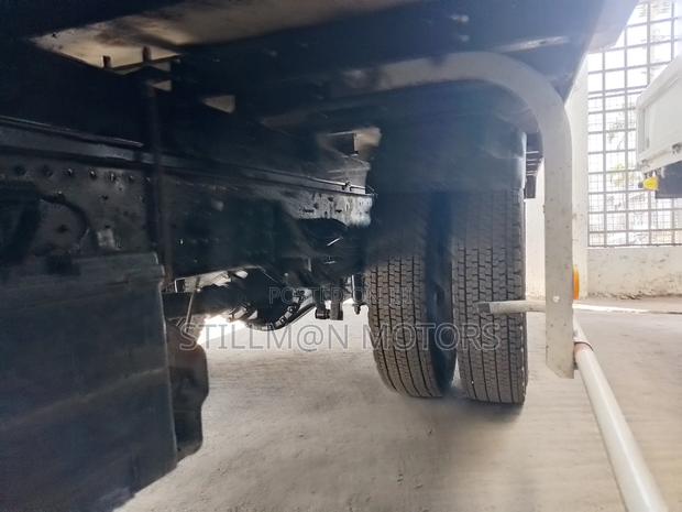 Isuzu Elfu Auto Diesel - thumbnail 8
