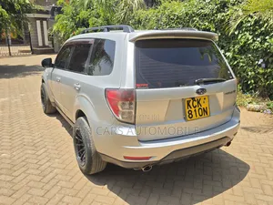 Subaru Forester 2011 Silver