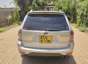 Subaru Forester 2011 Silver