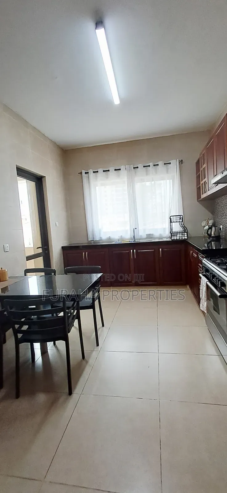 Furnished 2bdrm Apartment in Tudor for rent