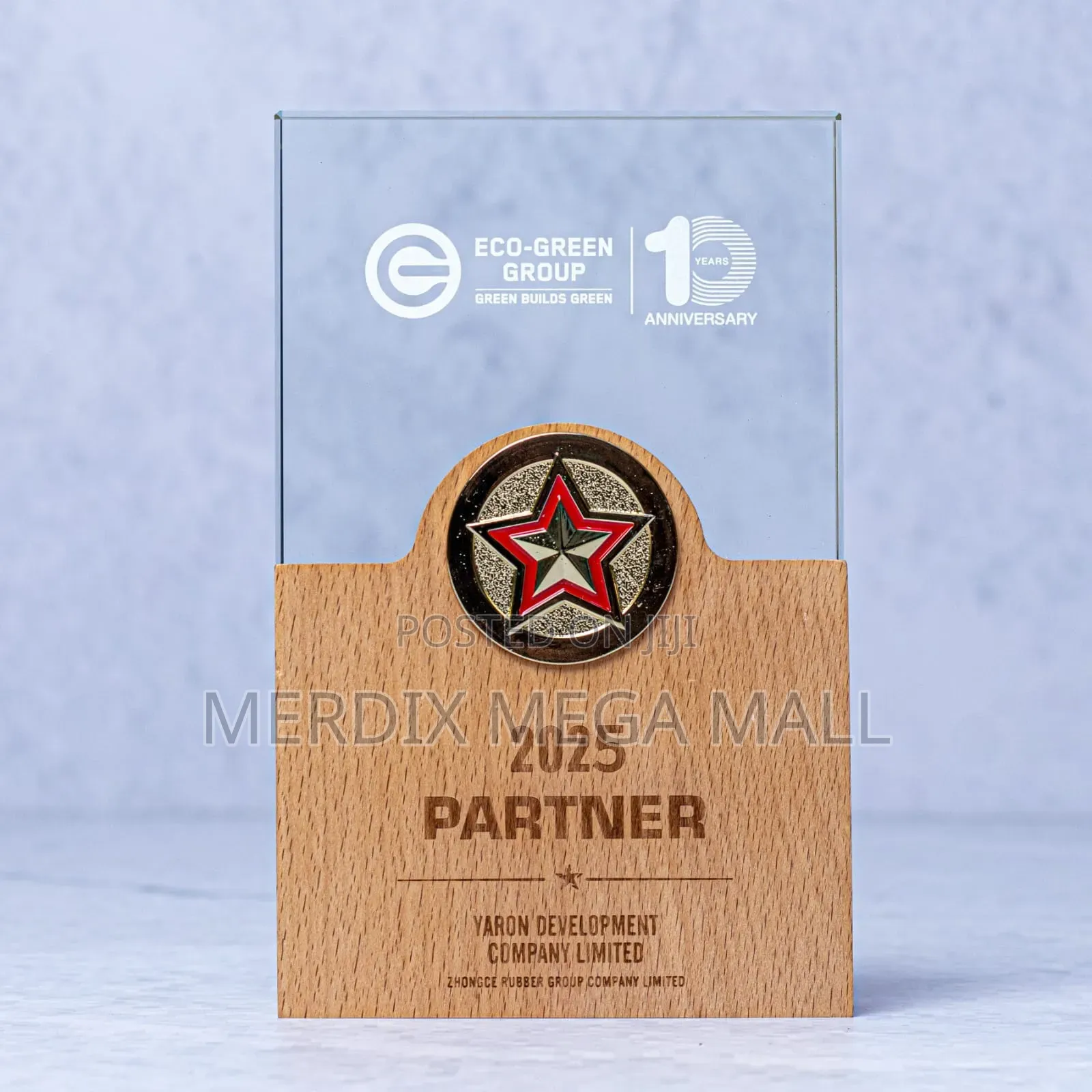 Cr018 Crystal Award , Awards