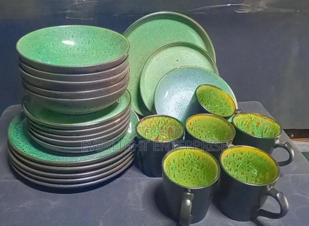 24 PCS Ceramic Dinner Set - main view