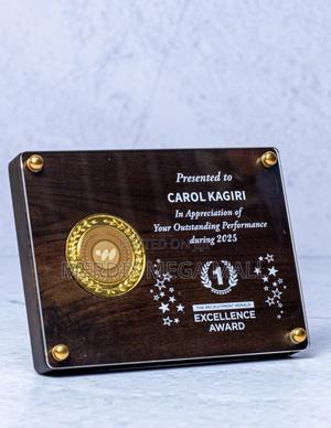 Cr011 Crystal Award, Awards - main view