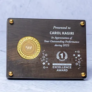 Cr011 Crystal Award, Awards