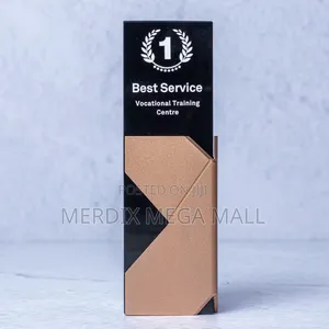 Cr002 Crystal Award, Awards