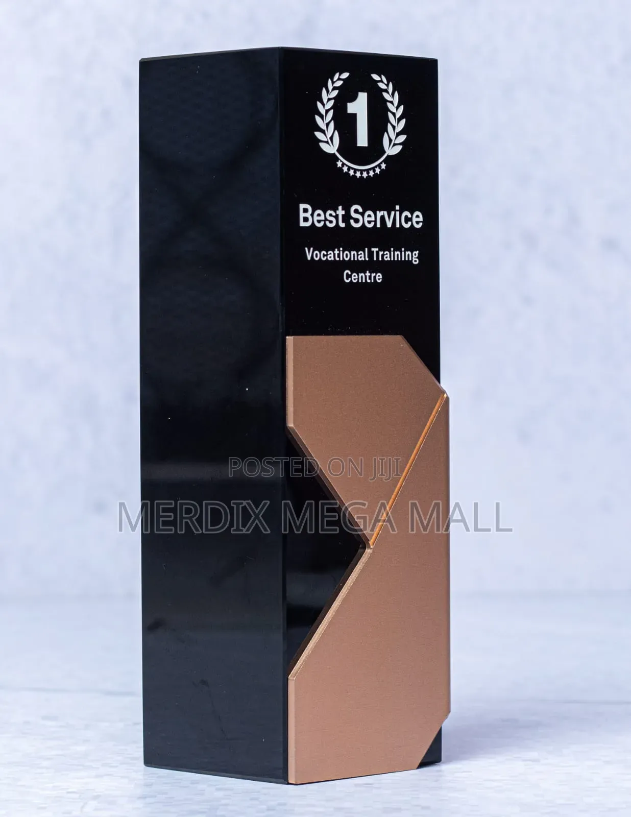 Cr002 Crystal Award, Awards