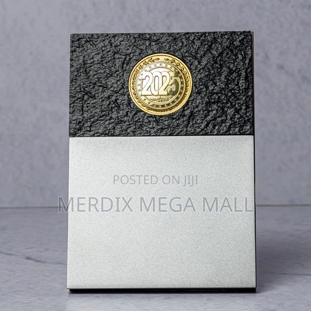 Cr016 Crystal Award ,Awards - thumbnail 3