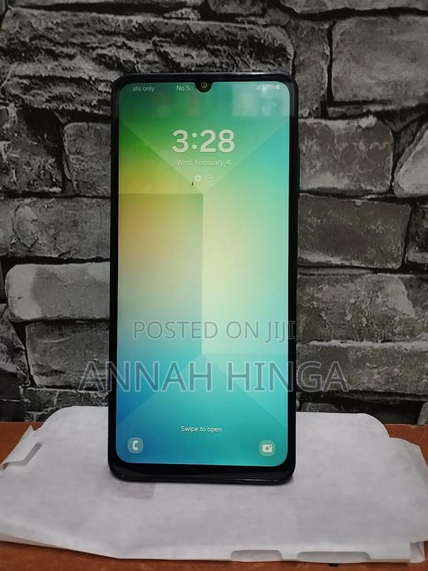 Samsung Galaxy A06 128 GB Black - thumbnail 4