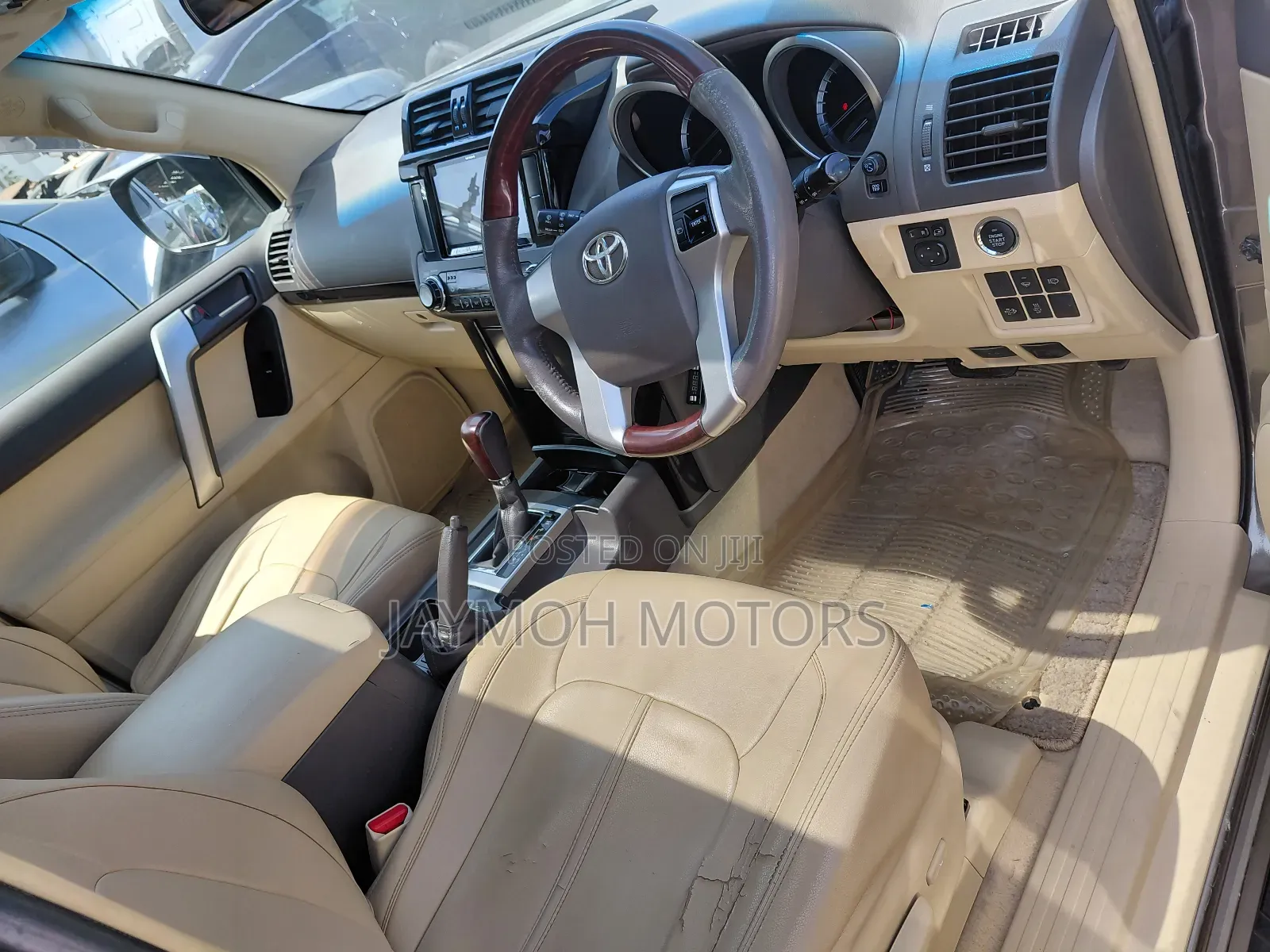 Toyota Land Cruiser Prado 2017 Gray