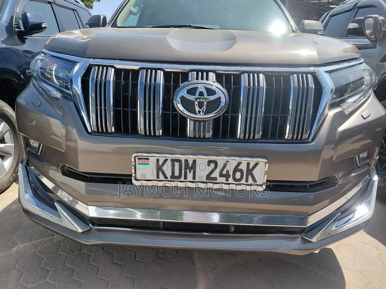 Toyota Land Cruiser Prado 2017 Gray