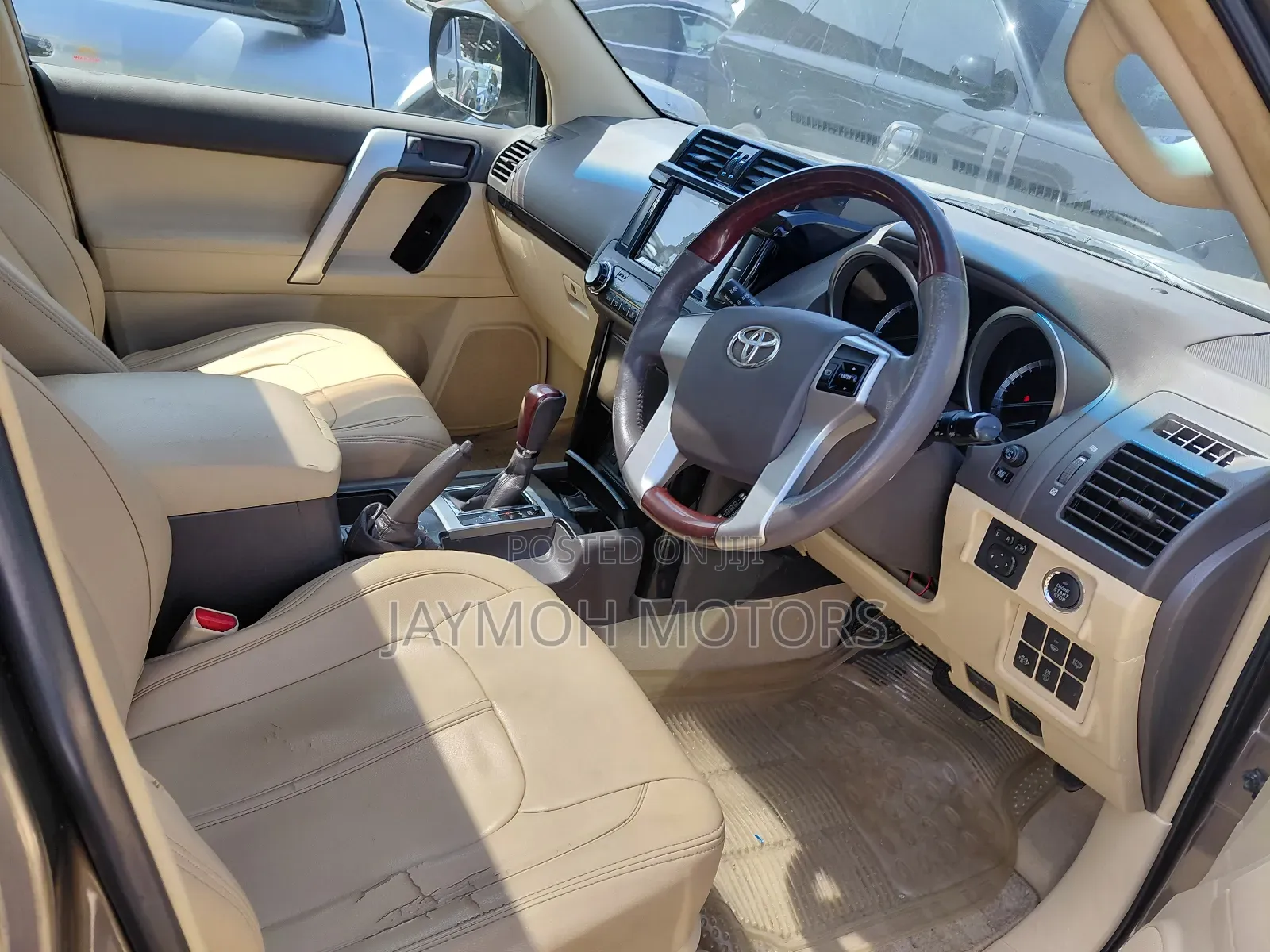 Toyota Land Cruiser Prado 2017 Gray