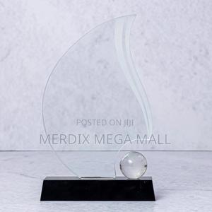 2279 Crystal Award, Awards - main view