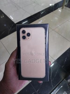 Apple iPhone 11 Pro 256 GB Gold - main view