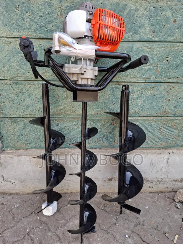 4 Stroke Earth Auger Machine - thumbnail 3