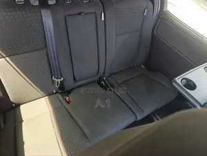 Toyota Noah 2.0 FWD (8 Seater) 2019 Silver