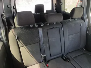 Toyota Noah 2.0 FWD (8 Seater) 2019 Silver