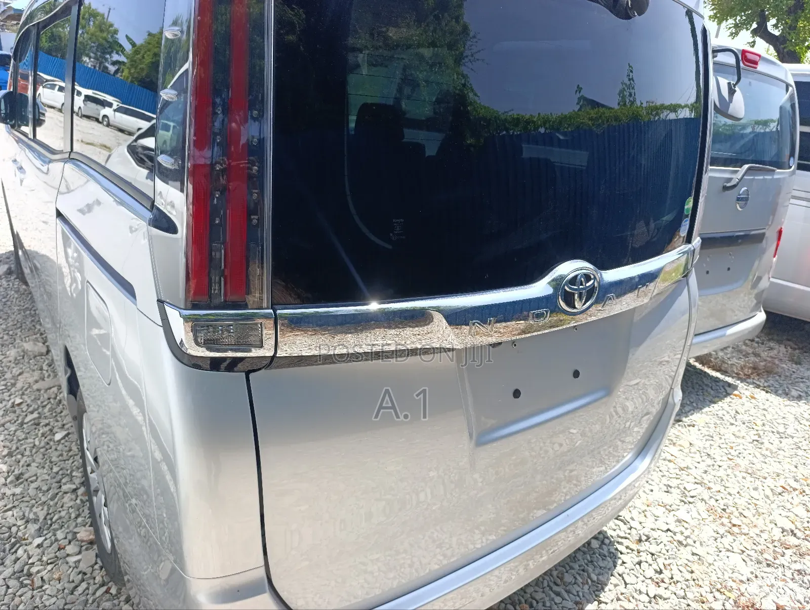 Toyota Noah 2.0 FWD (8 Seater) 2019 Silver