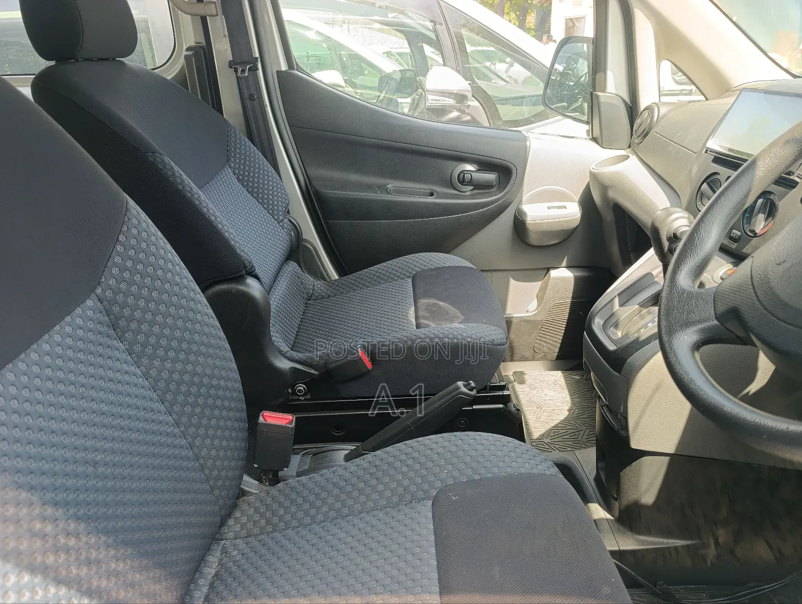 Nissan NV200 2018 Grey