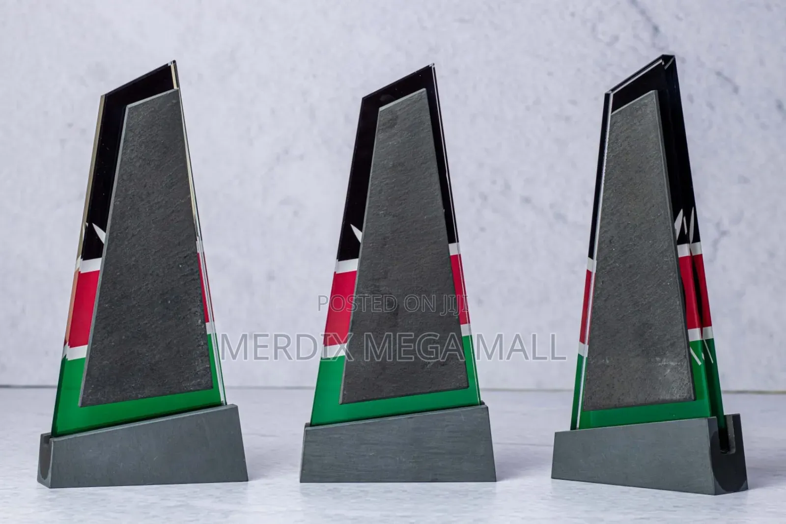 Un868
Award, Awards