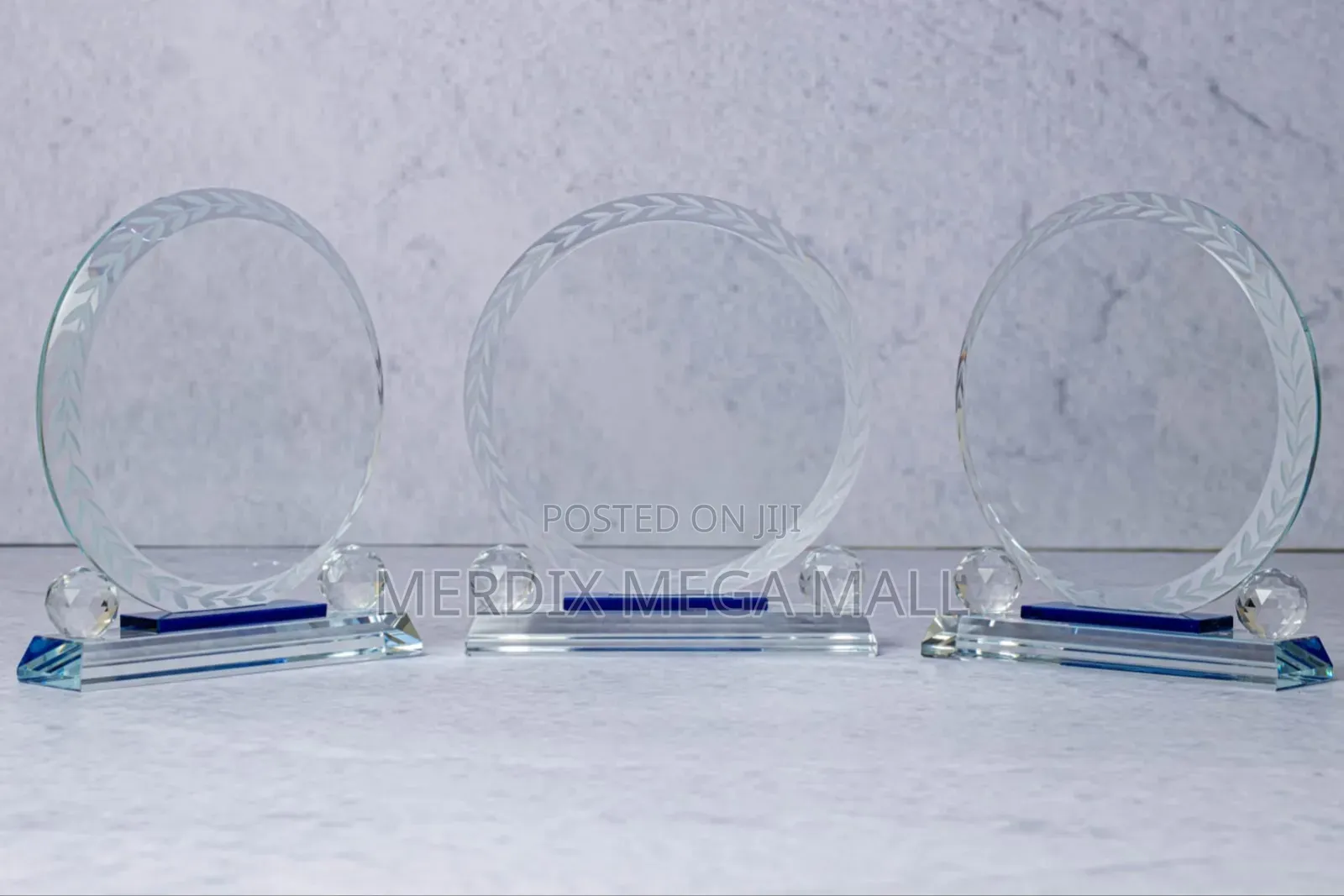 Round Crystal Award , Awards