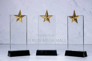 Cr 2240 Crystal Award, Awards
