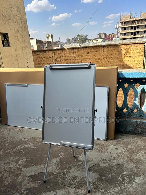 Whiteboard With Stand 3x2ft - main view