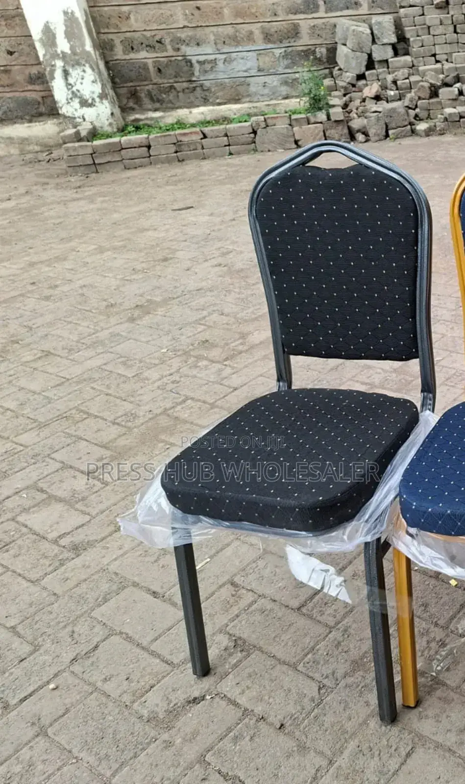 Office Conference Chair – Elegant, Comfortable Affordable
